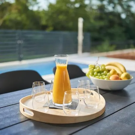 Holiday home Holiday House In Basanija With Terrace, Air Conditioning, Wifi, Washing Machine 4983-1 *